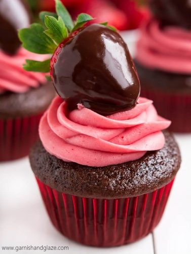 Chocolate Dipped Strawberry Cupcakes